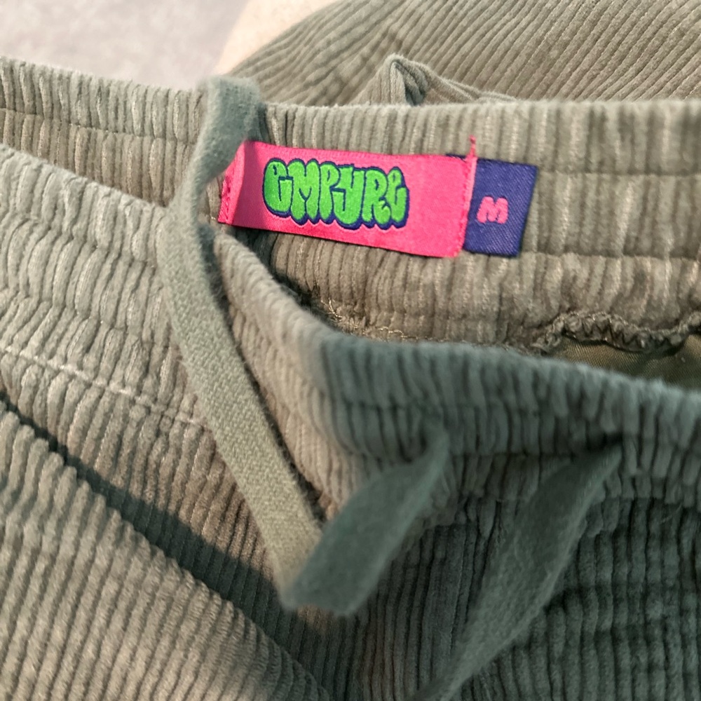 Empyre Corduroy Medium with string on waist